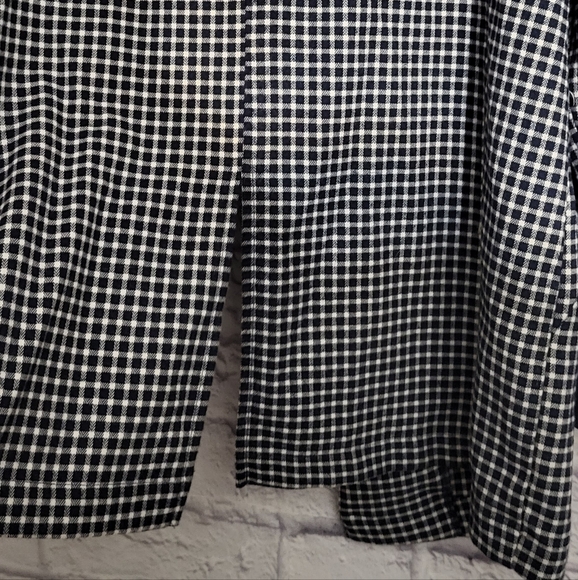 BCBGENERATION Checkered Blazer with Pockets - Picture 10 of 11